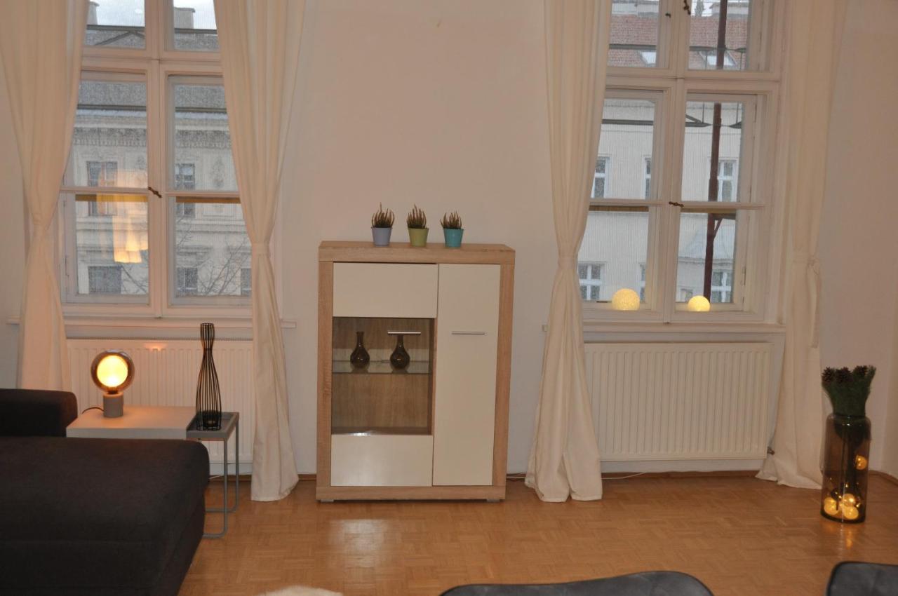 Wunderschone Altbauwohnung In Zentraler Lage Wien Ngoại thất bức ảnh